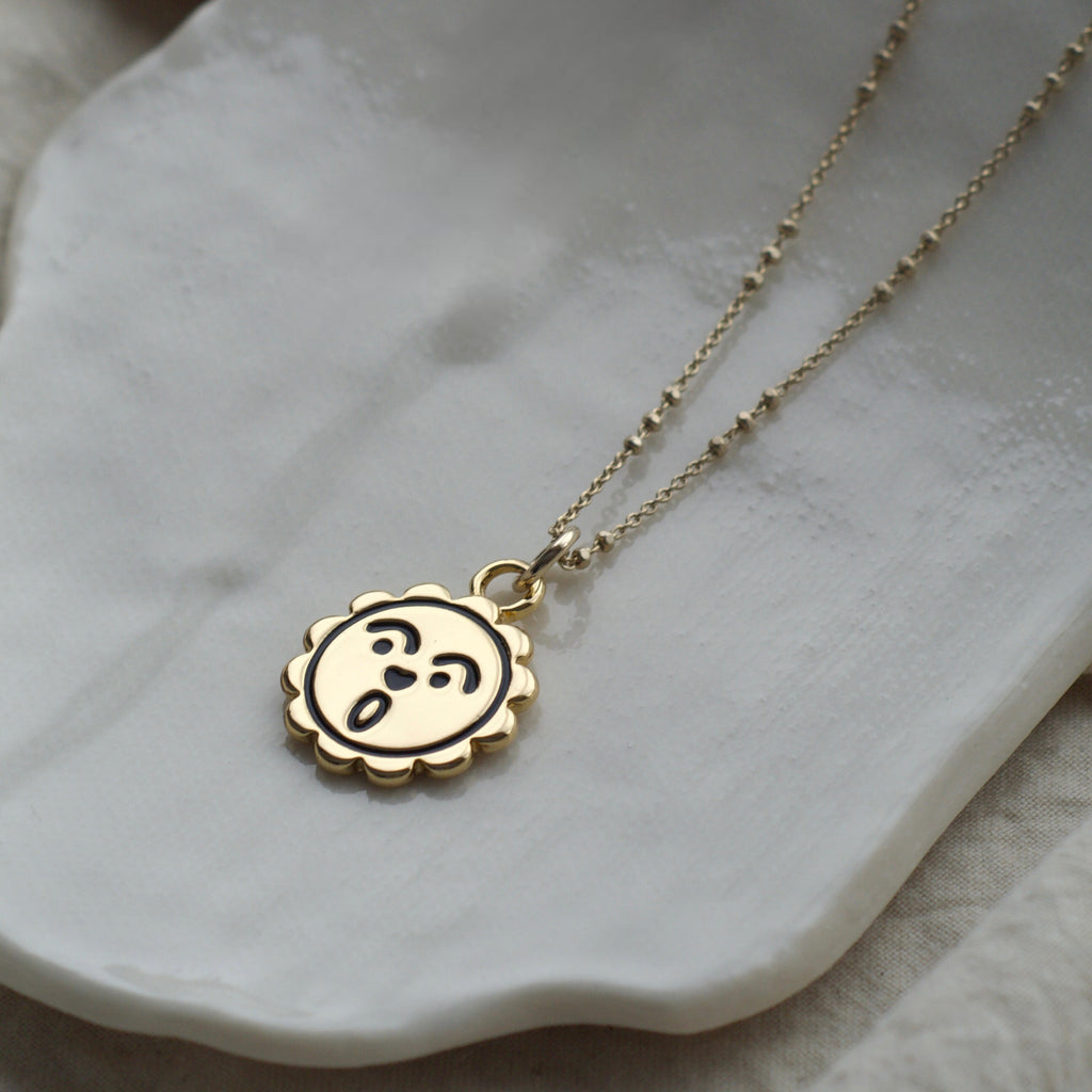 Oh sunny face necklace