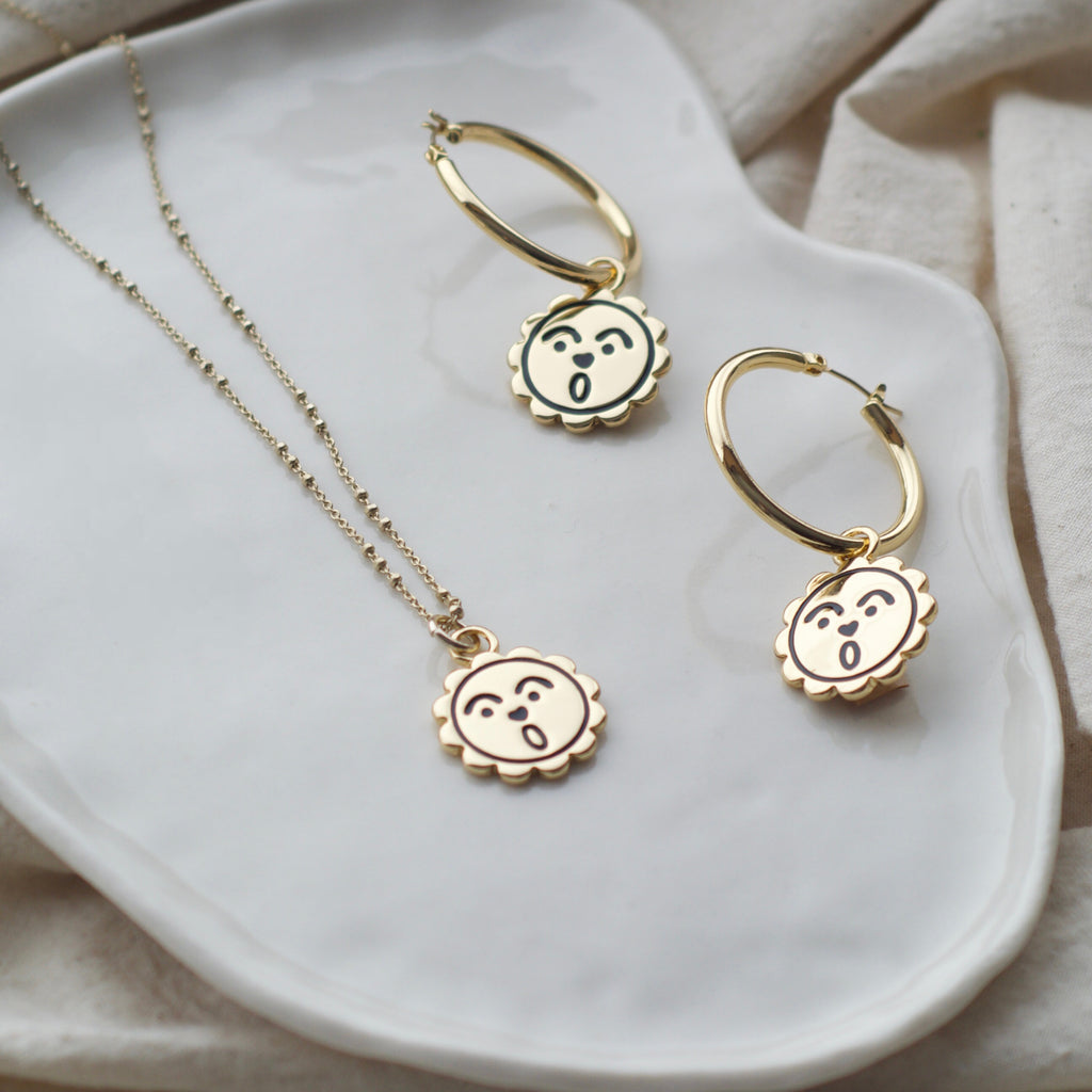 Oh sunny face necklace