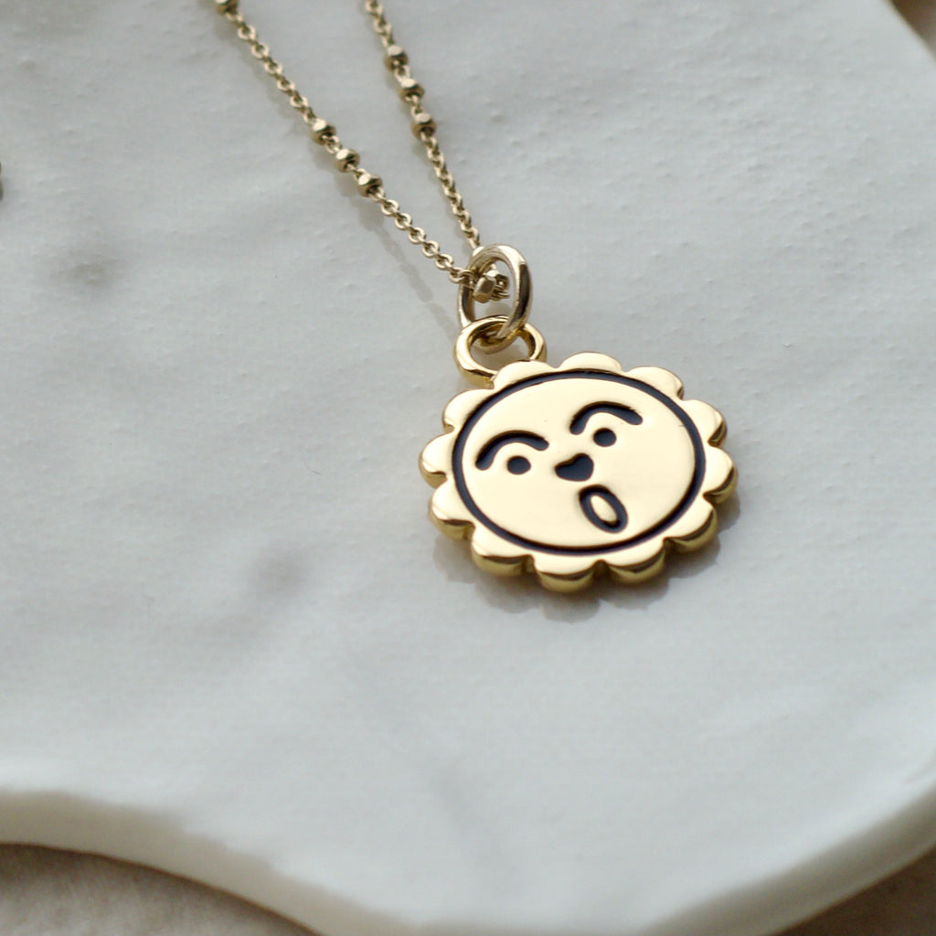 Oh sunny face necklace