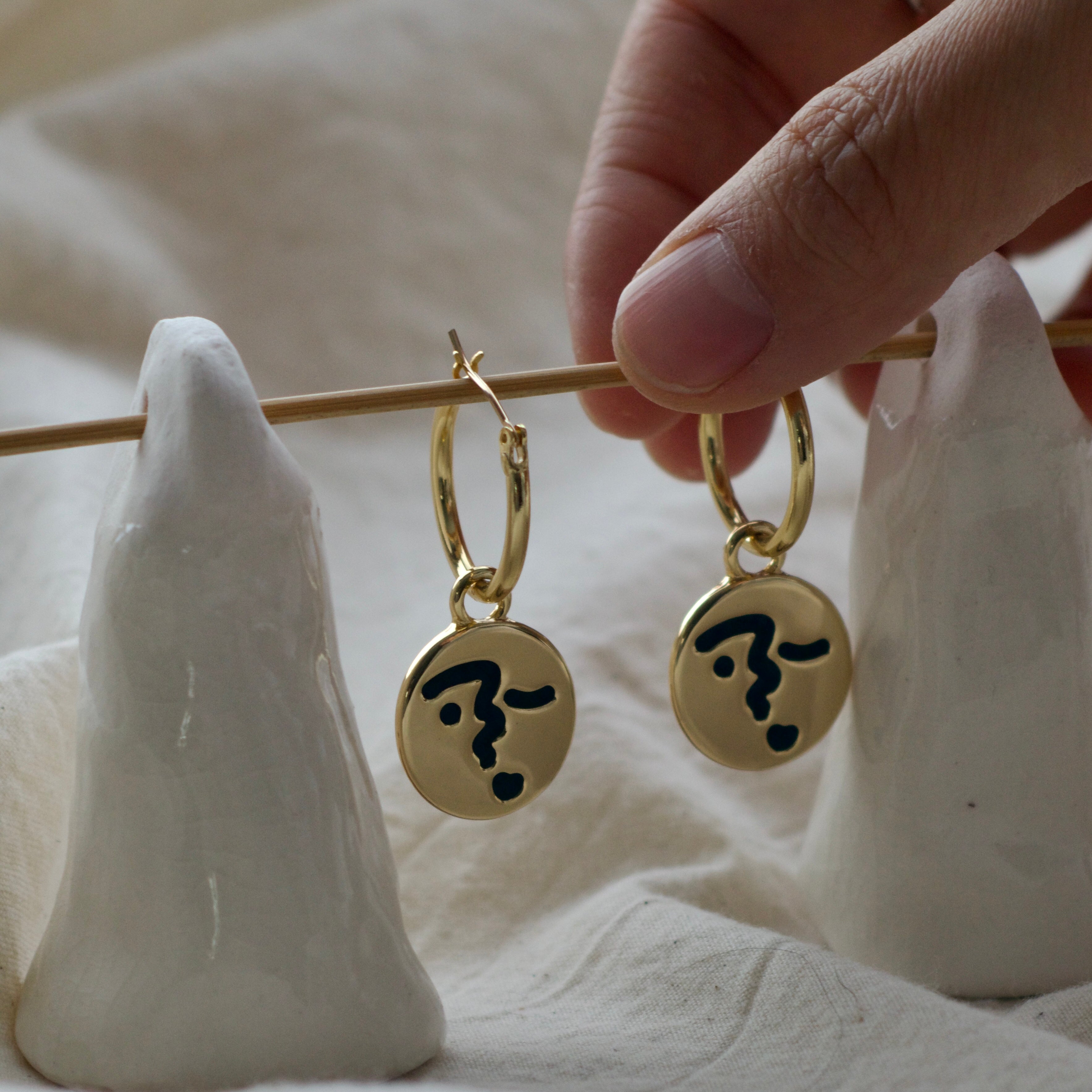 Heart lip face hoop earrings