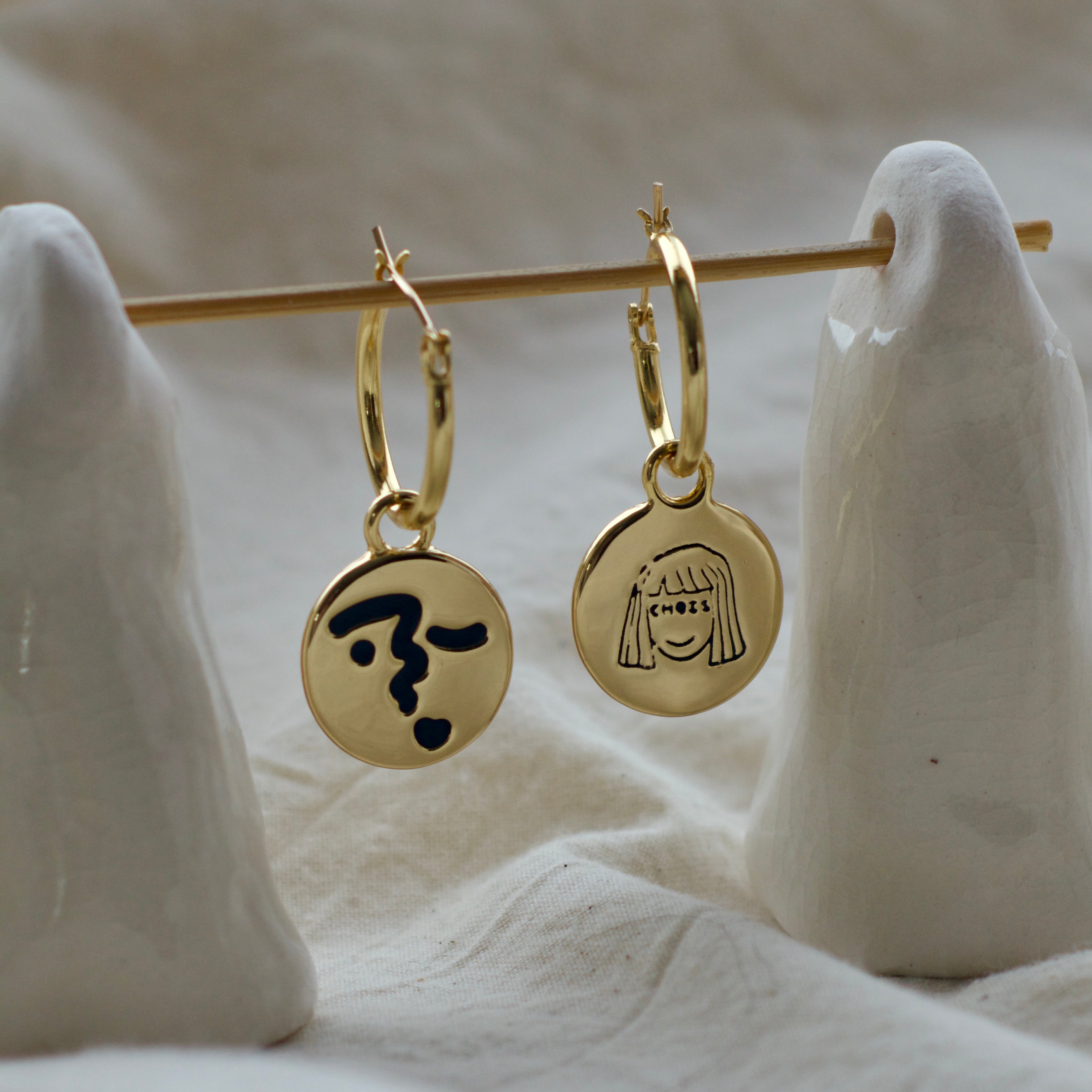 Heart lip face hoop earrings