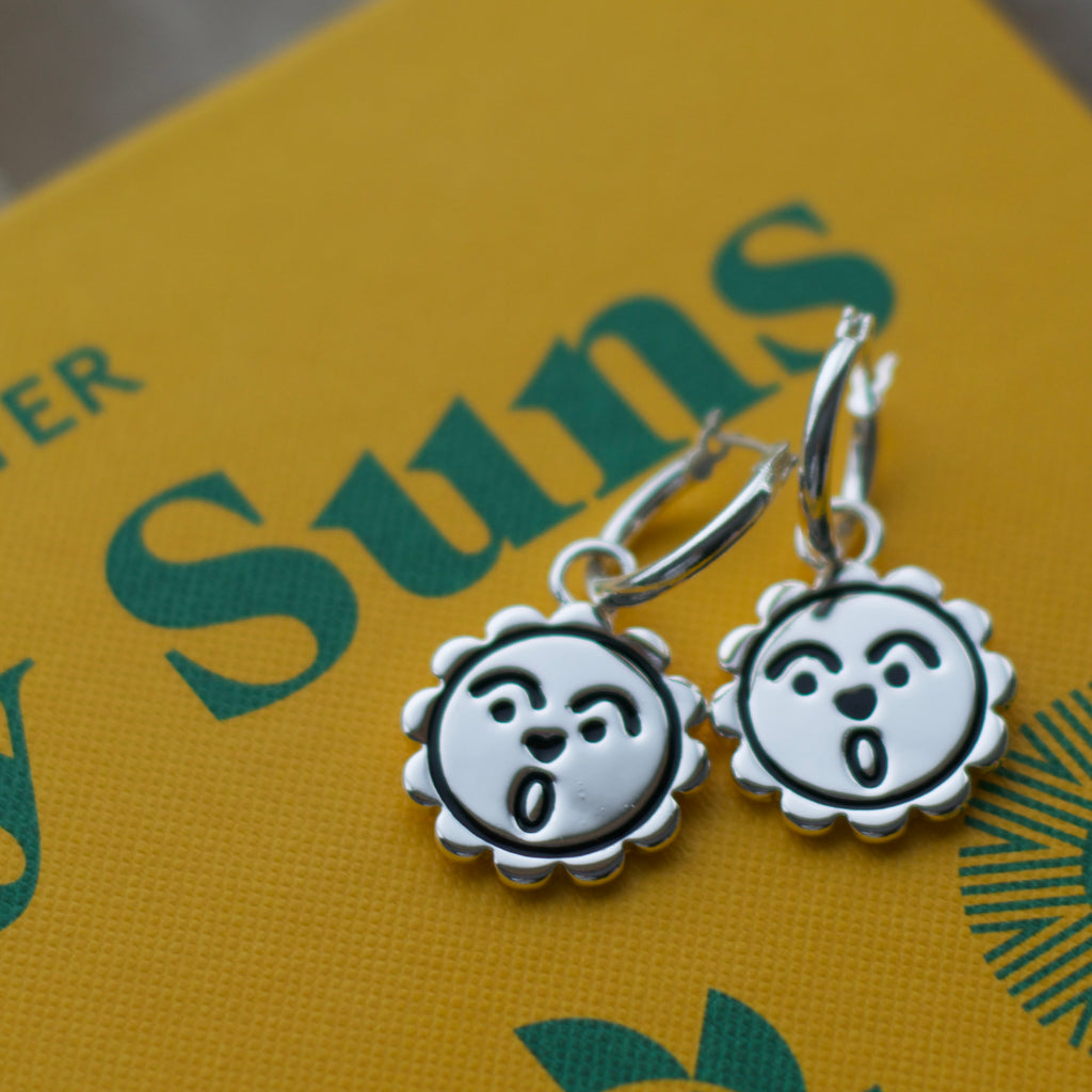 Oh sunny face hoop earrings