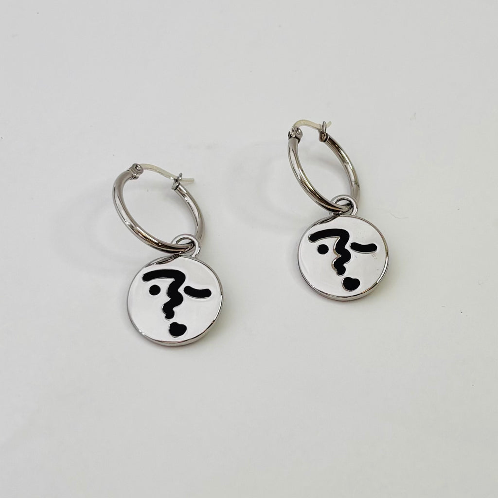 Heart lip face hoop earrings