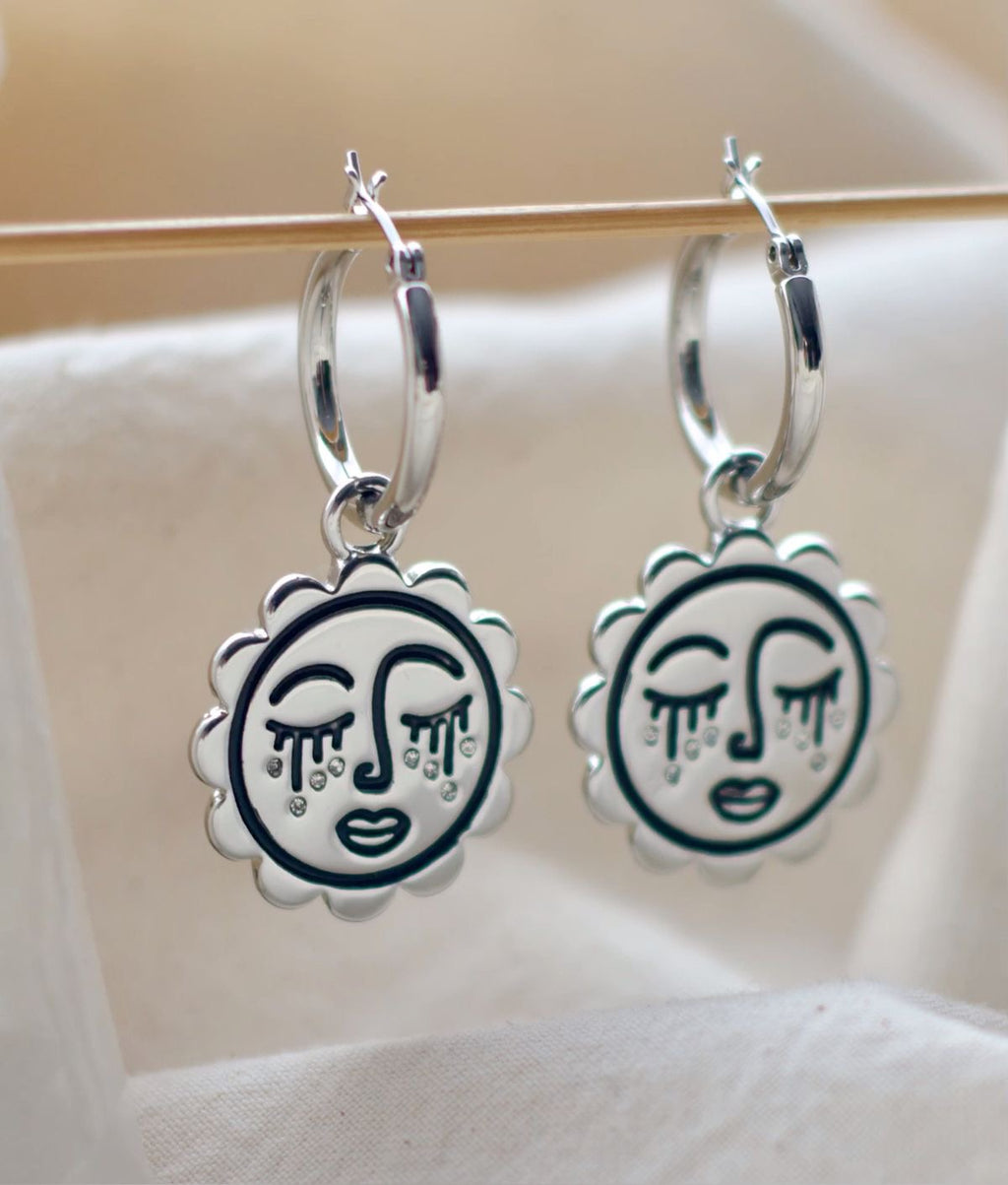 Sun's crystal dreaming face hoop earrings