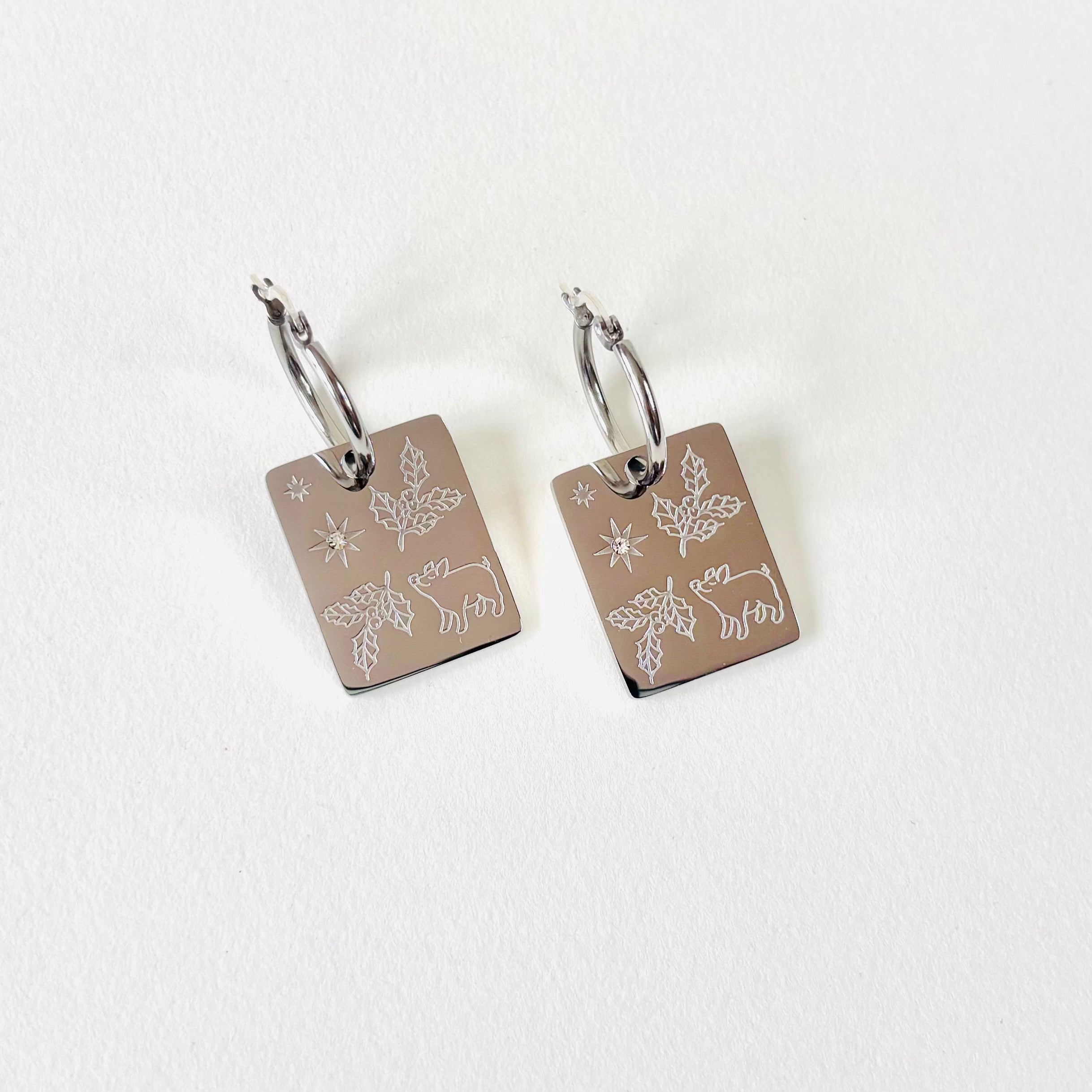 Pig & Holly pendant hoop earrings
