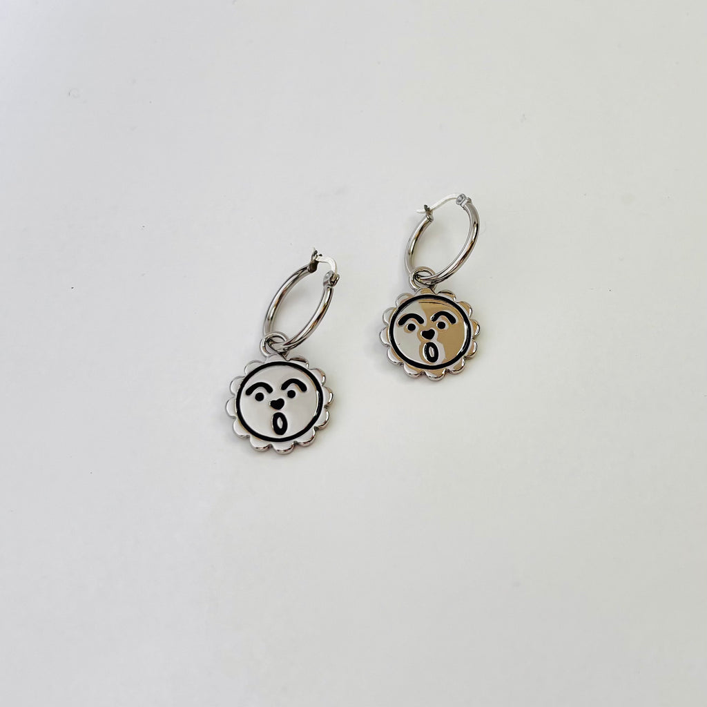 Oh sunny face hoop earrings