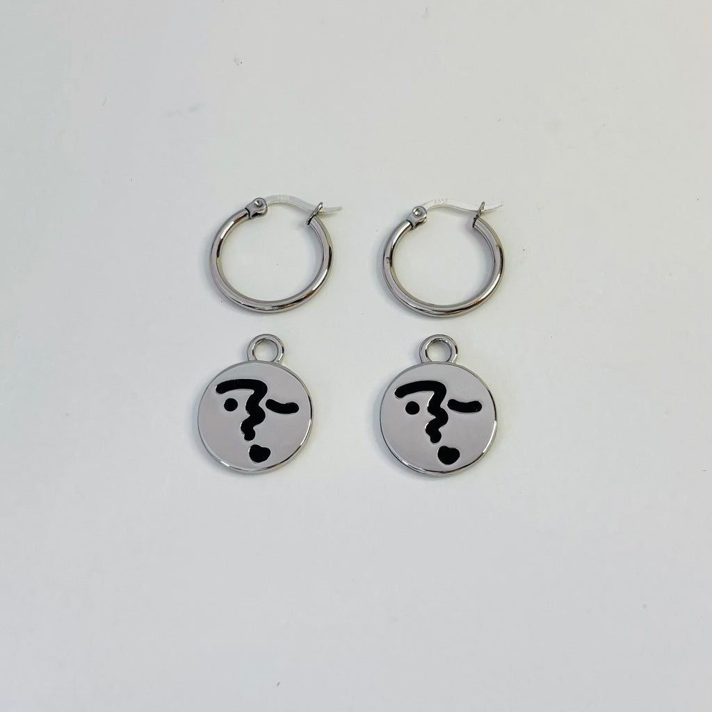 Heart lip face hoop earrings