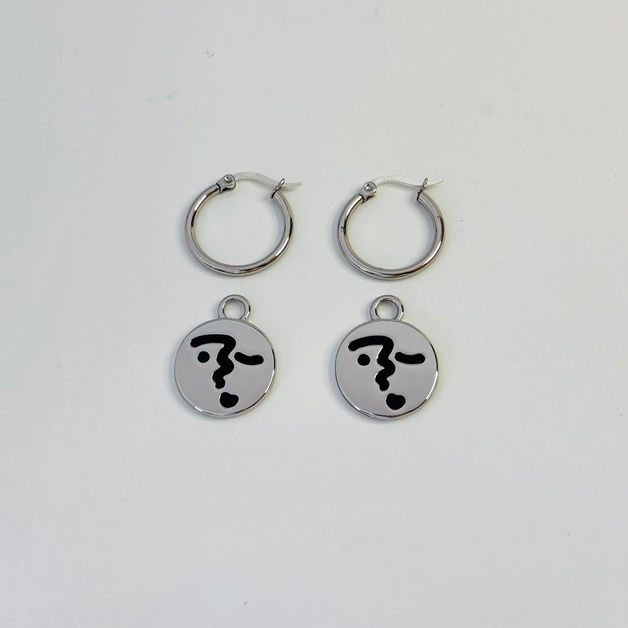 Heart lip face hoop earrings
