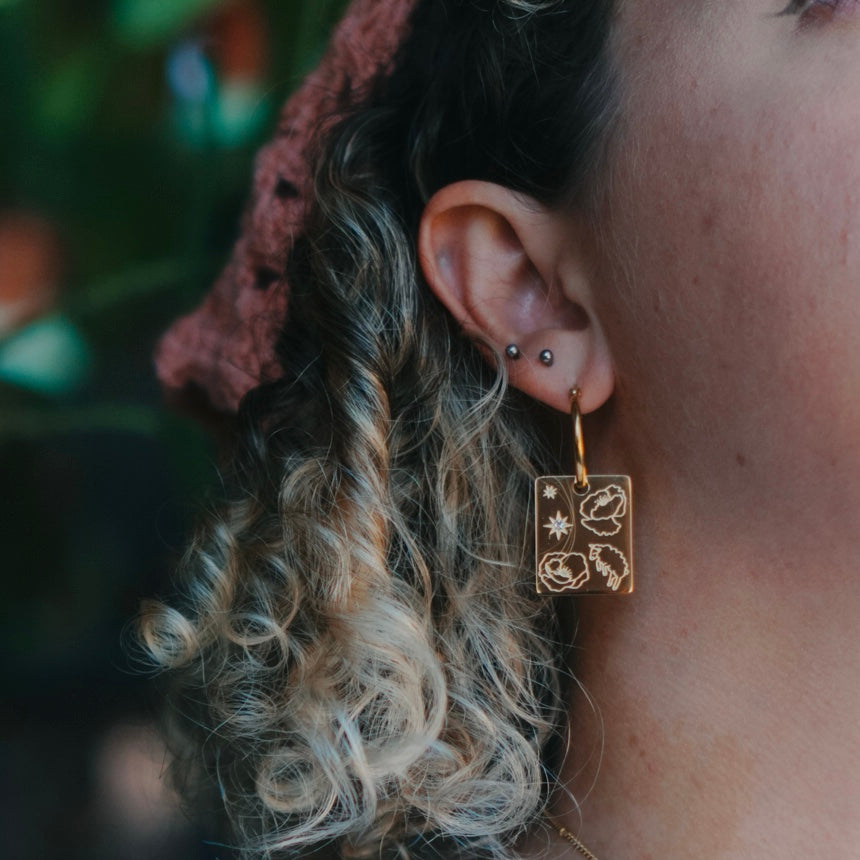 Sheep & Poppy  Pendant hoop earrings