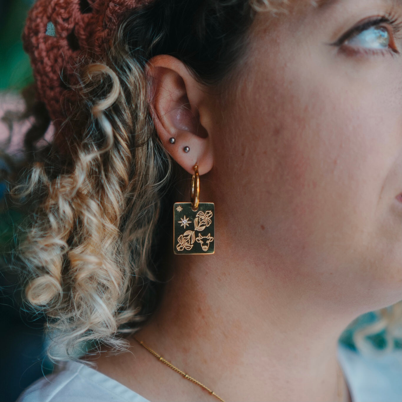 Ox & Iris pendant hoop earrings